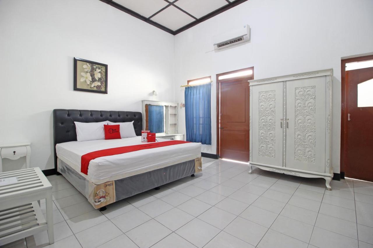 RedDoorz Plus @ Taman Siswa 3 Yogyakarta Exterior foto
