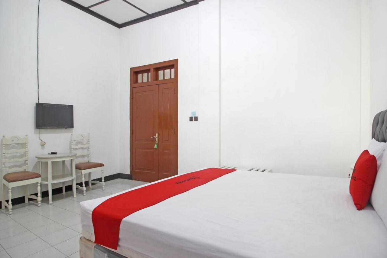 RedDoorz Plus @ Taman Siswa 3 Yogyakarta Exterior foto